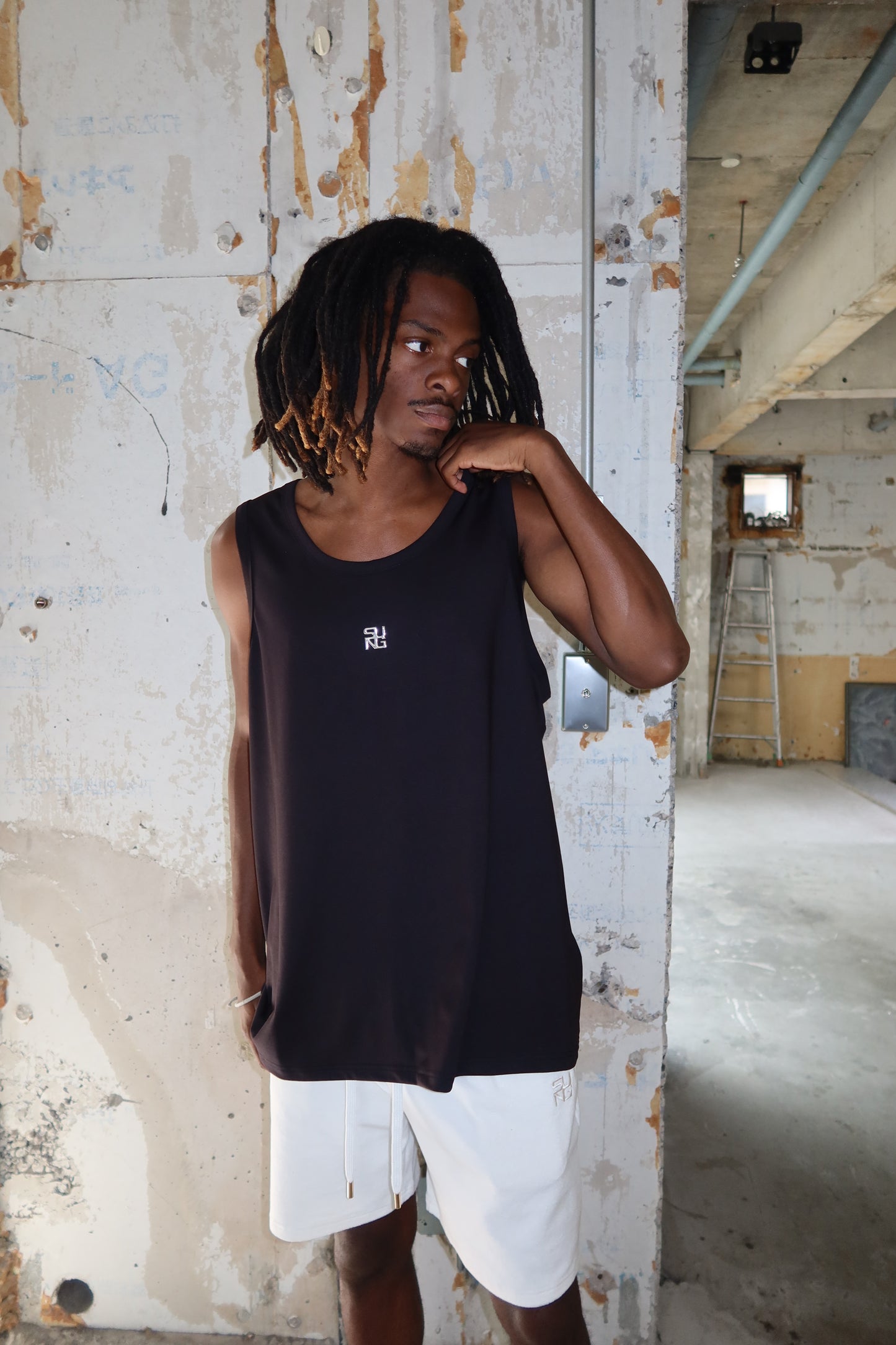SHINE LOGO TANK