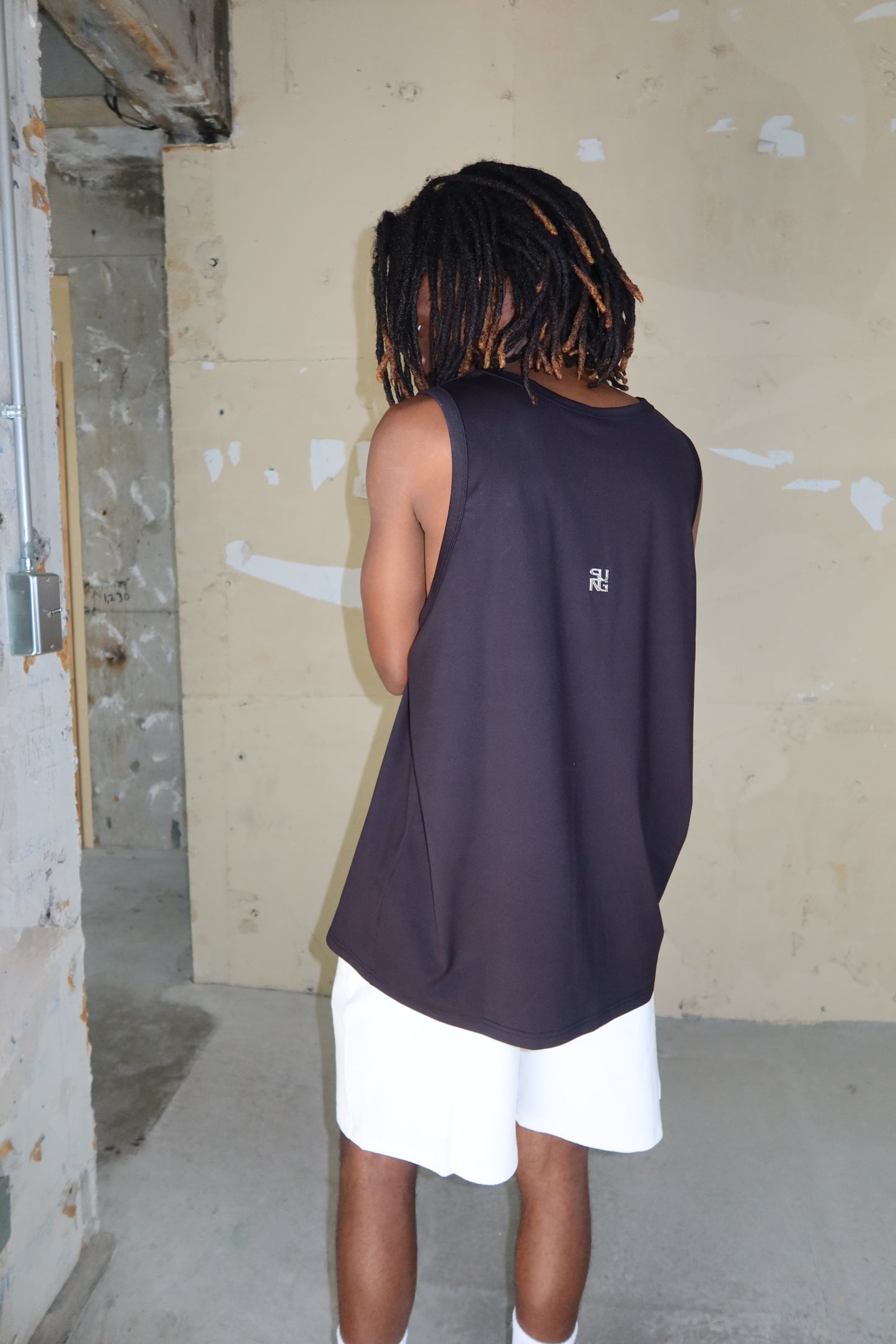 SHINE LOGO TANK