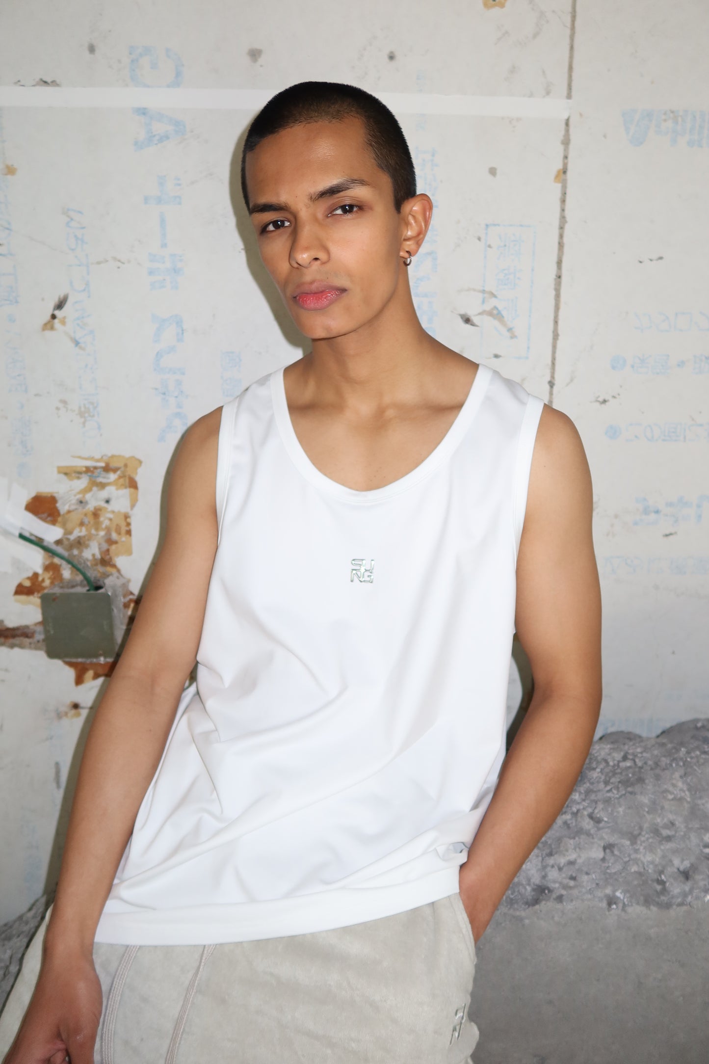SHINE LOGO TANK