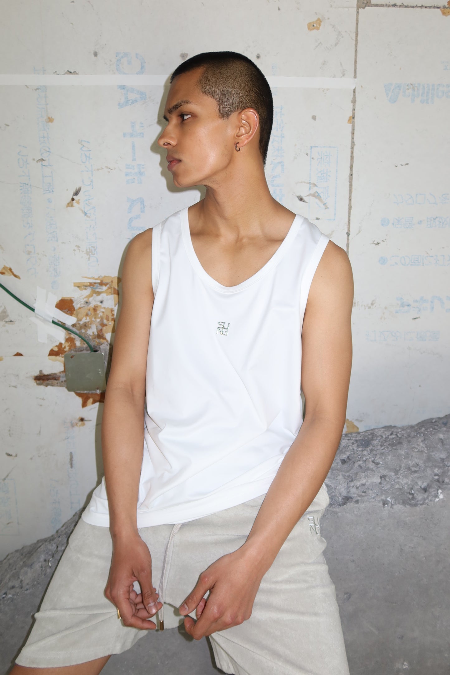 SHINE LOGO TANK