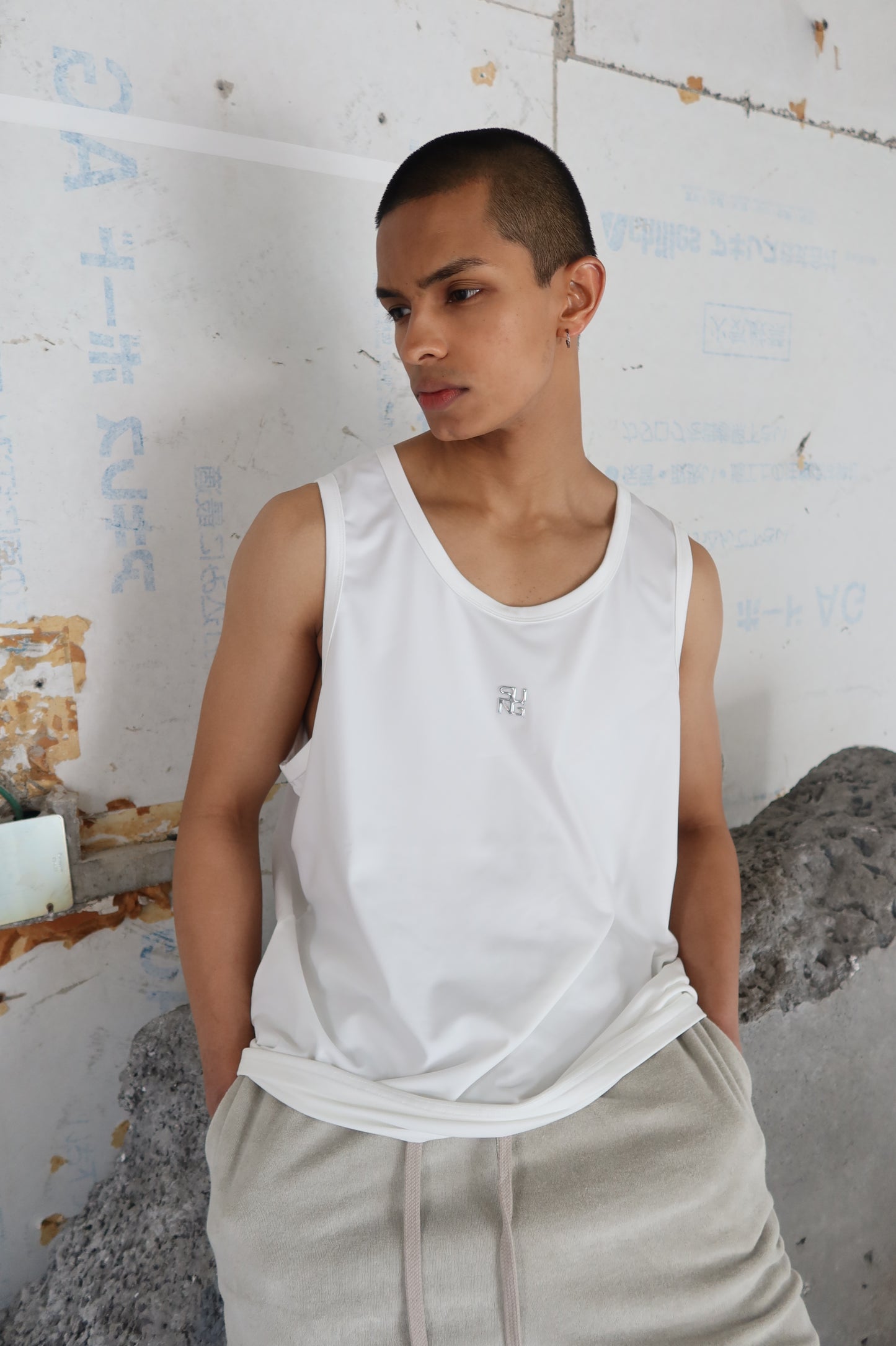 SHINE LOGO TANK