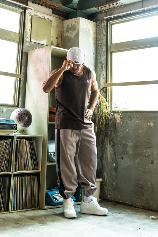 【4/1発送】BONDED SIDE LINE PANTS