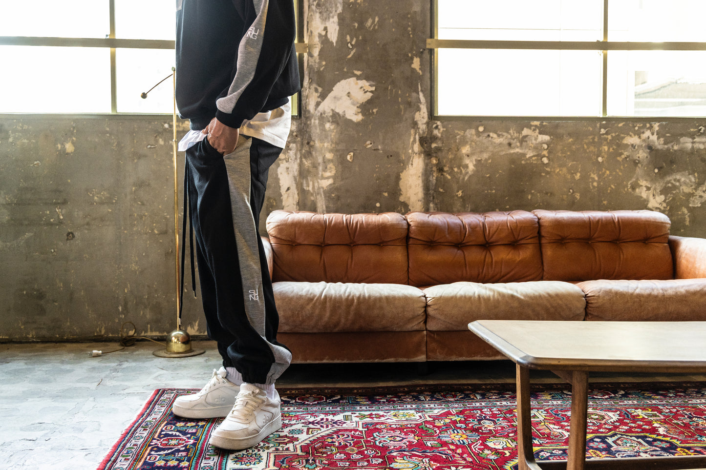 【4/1発送】BONDED SIDE LINE PANTS