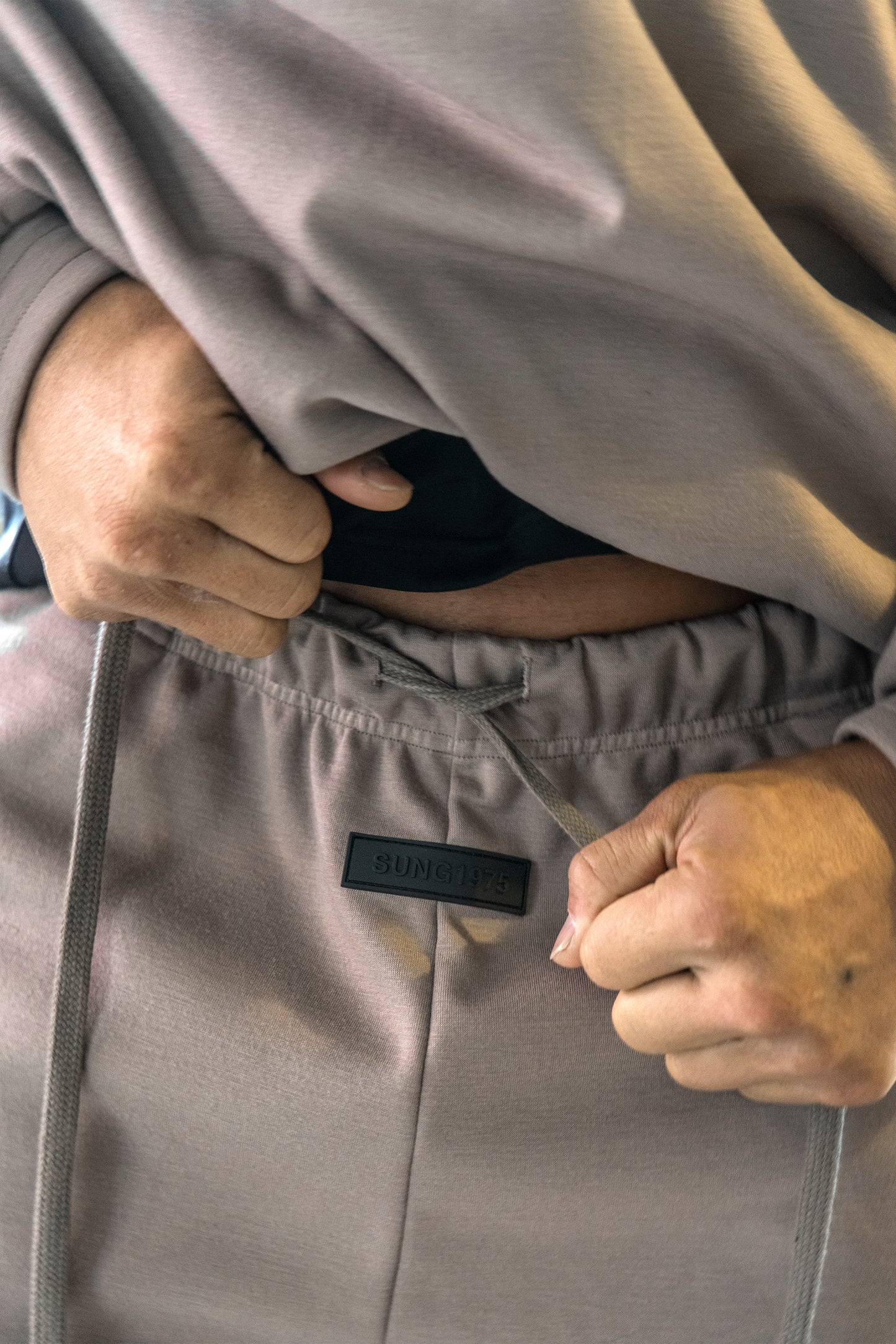 【4/1発送】BONDED SIDE LINE PANTS