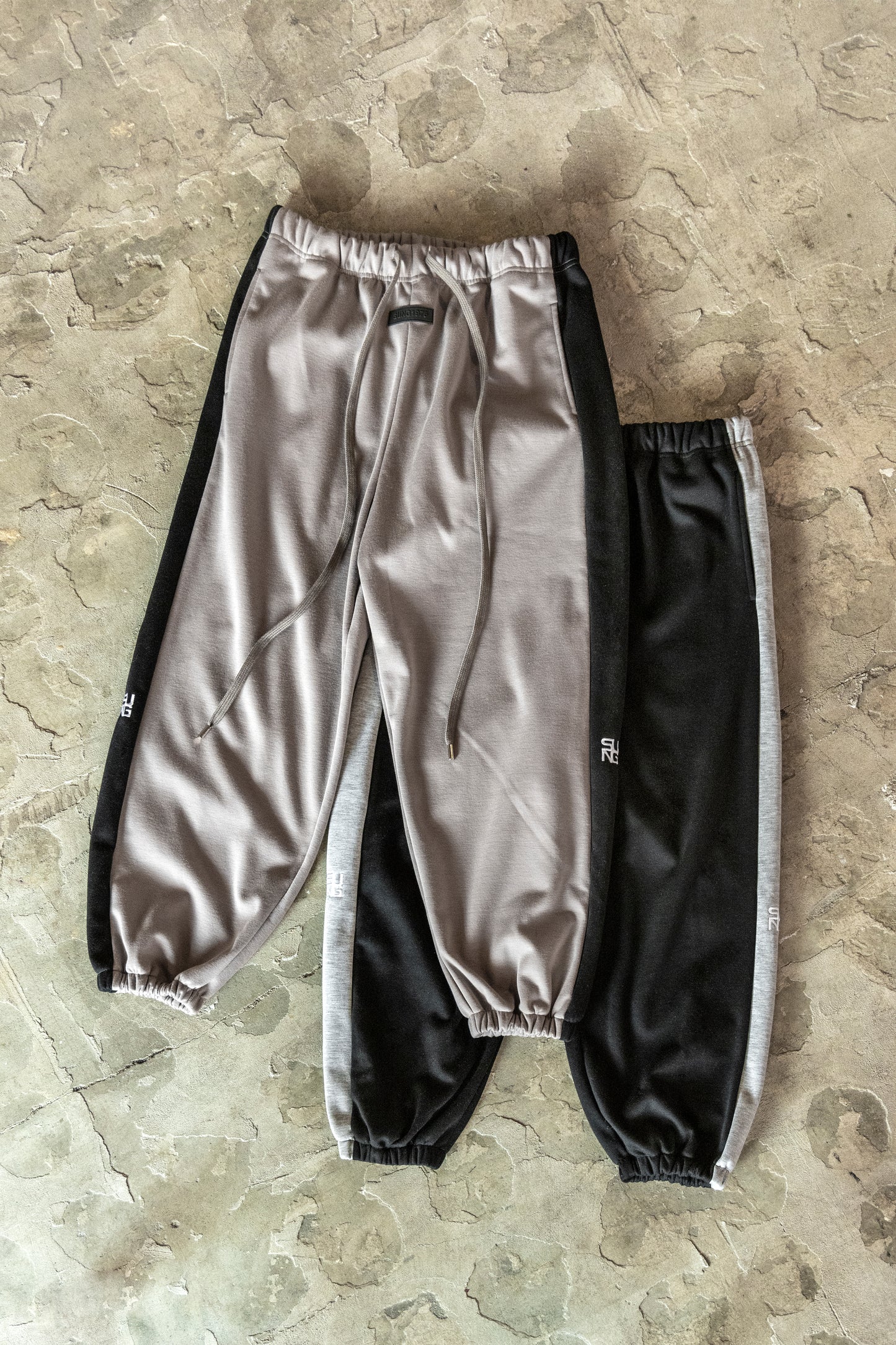 【4/1発送】BONDED SIDE LINE PANTS