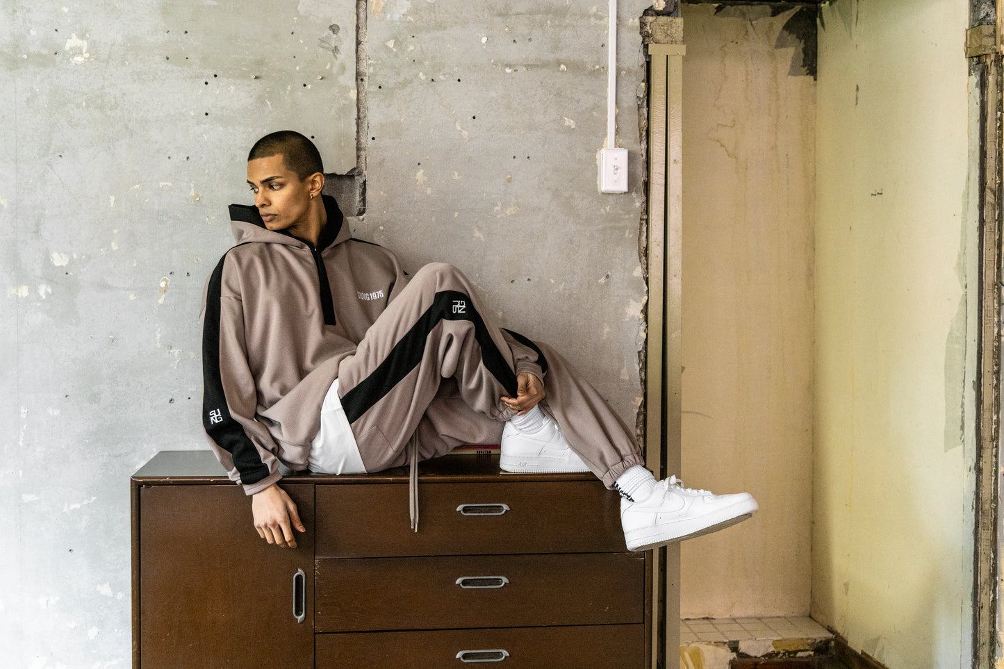 BONDED SIDE LINE HOODIE