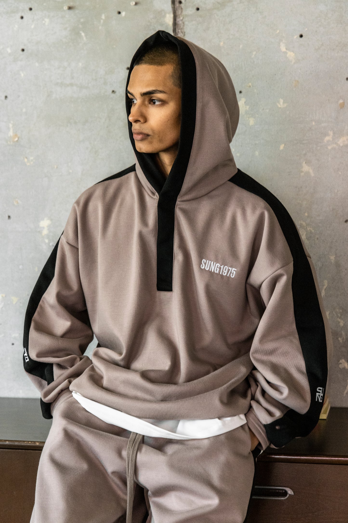 BONDED SIDE LINE HOODIE