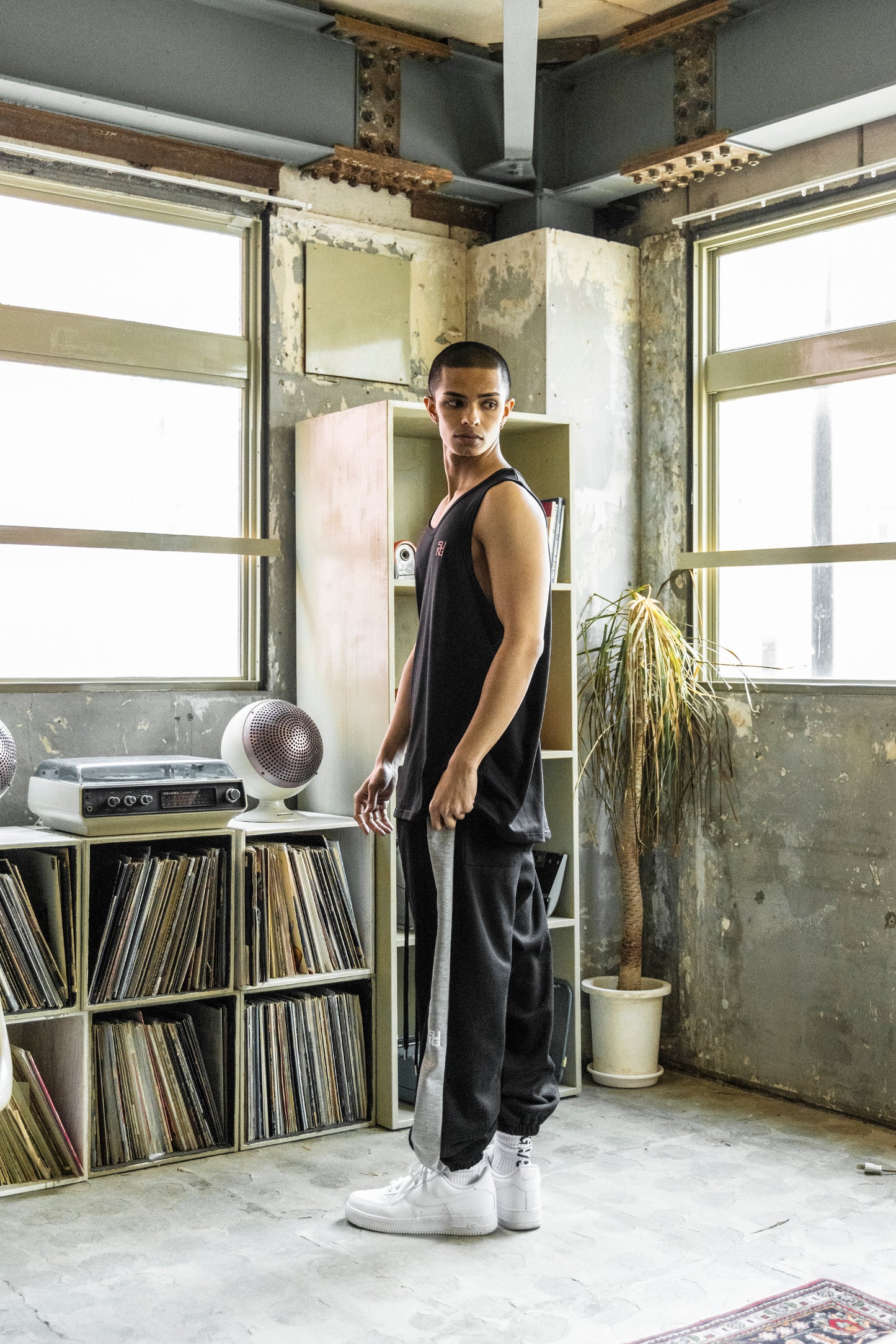 【4/1発送】BONDED SIDE LINE PANTS