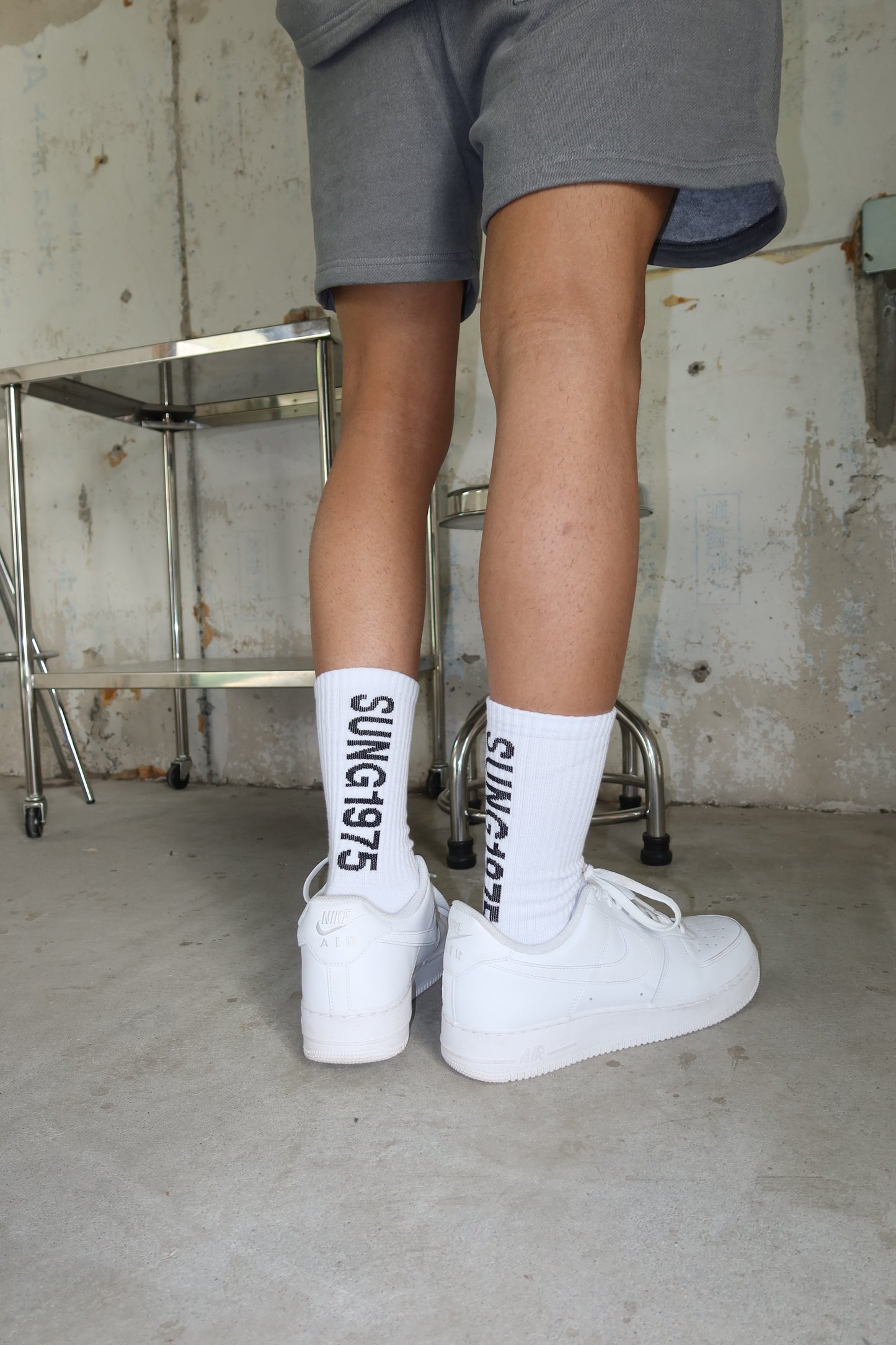 BACK LINE LOGO SOCKS