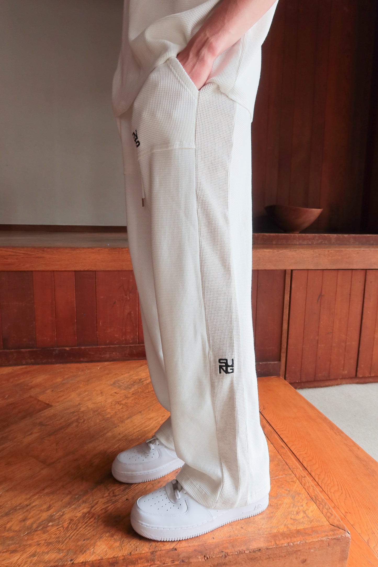 PANEL SIDE LINE WAFFLE PANTS