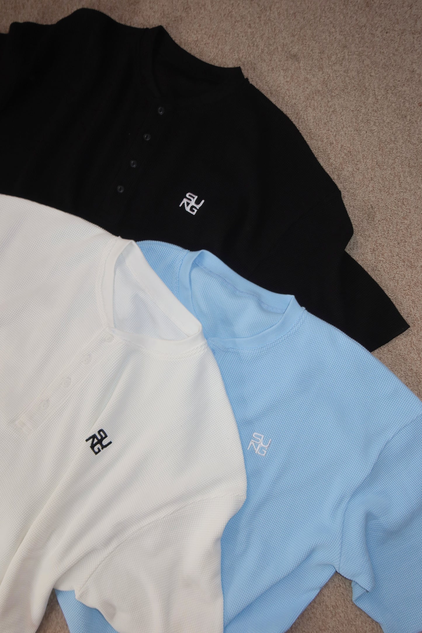 WAFFLE HENLEY TEE