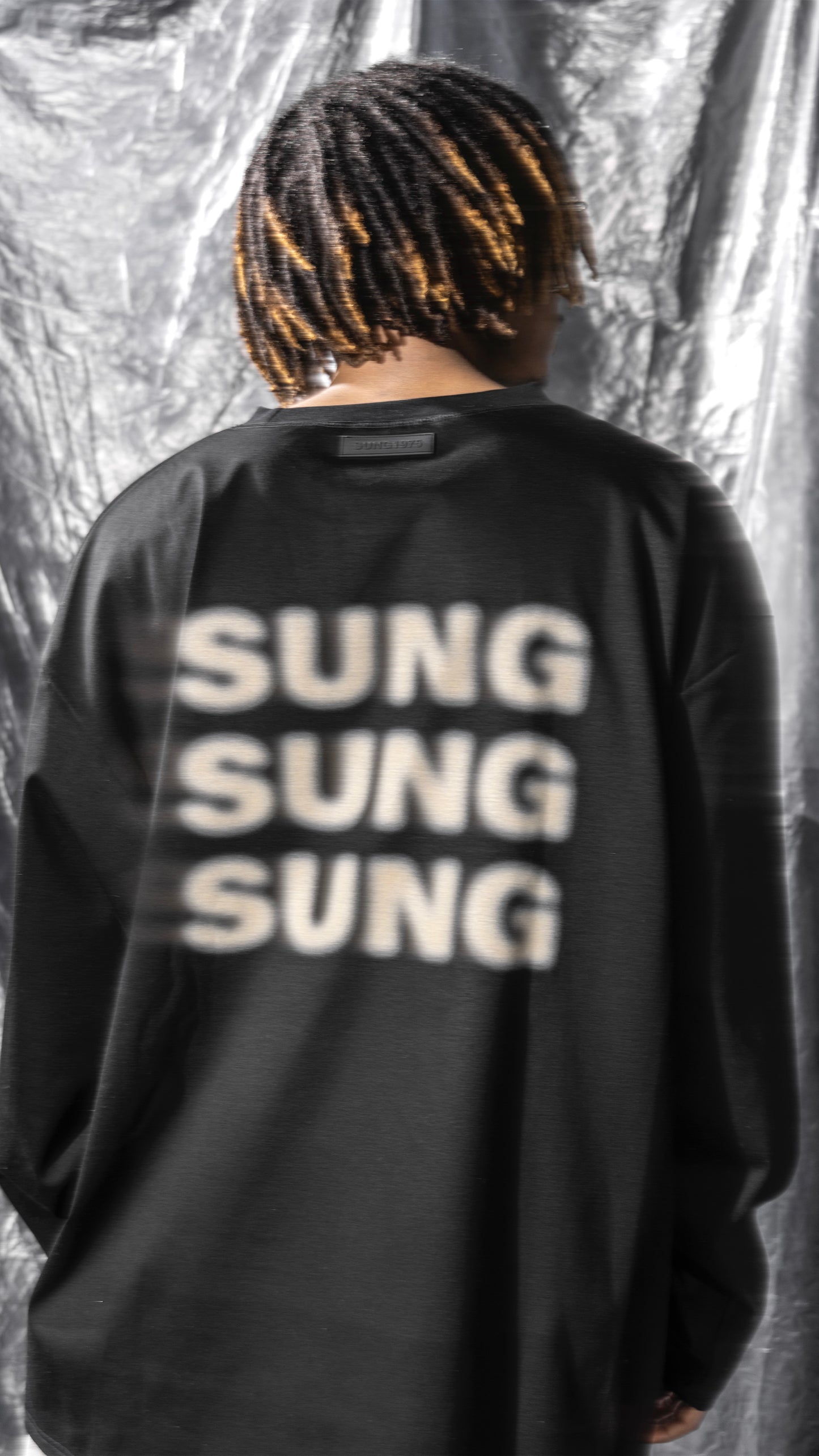 SPRAY LIKE LOGO LONG T SHIRT
