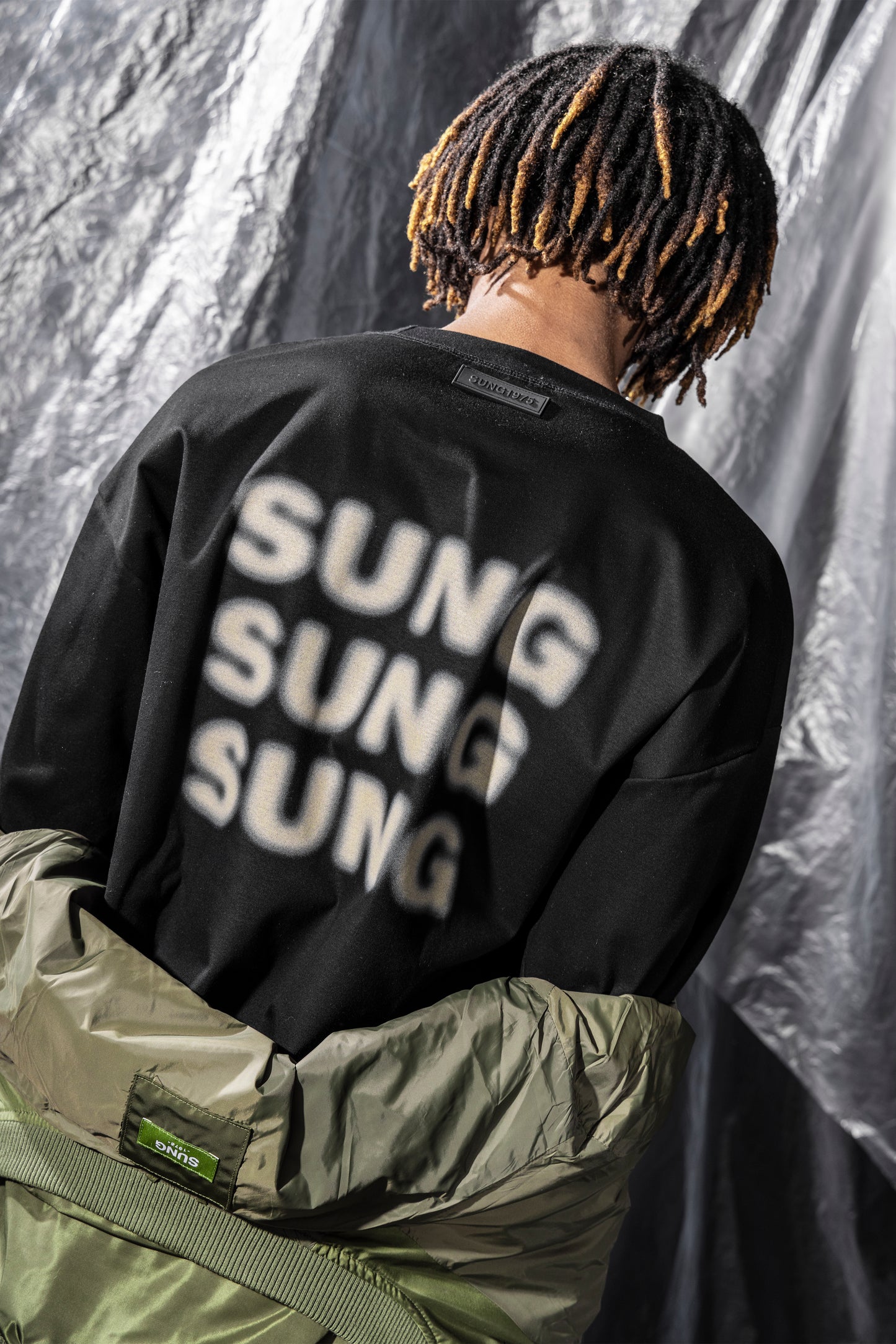 SPRAY LIKE LOGO LONG T SHIRT