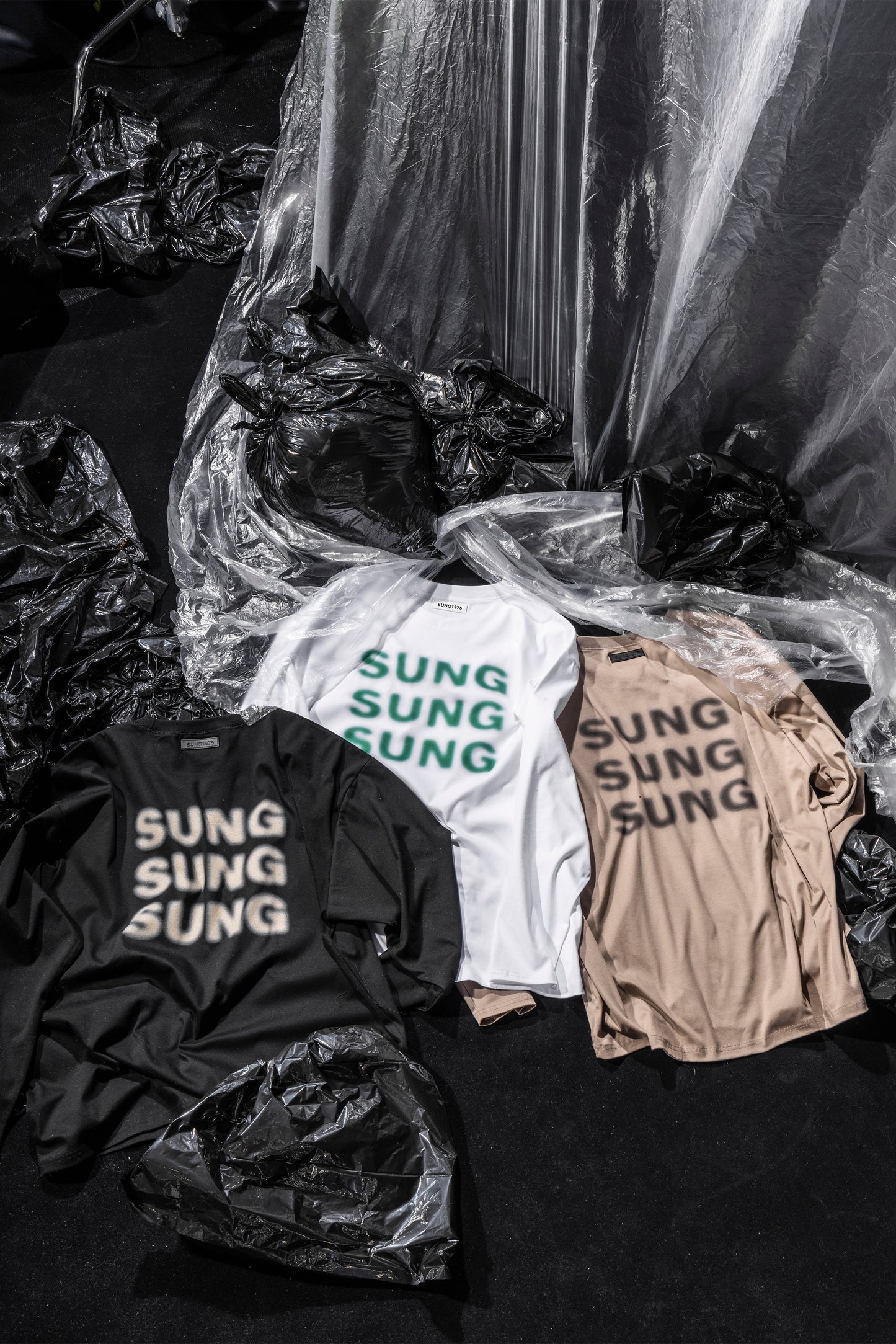 SPRAY LIKE LOGO LONG T SHIRT