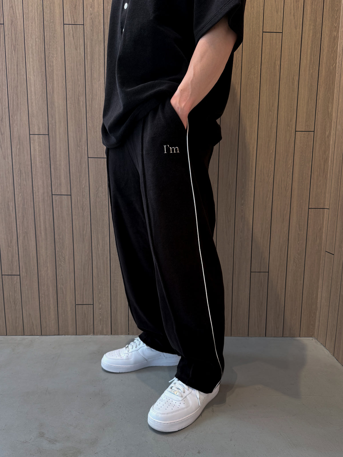 I'M LOGO PILE SIDE LINE PANTS