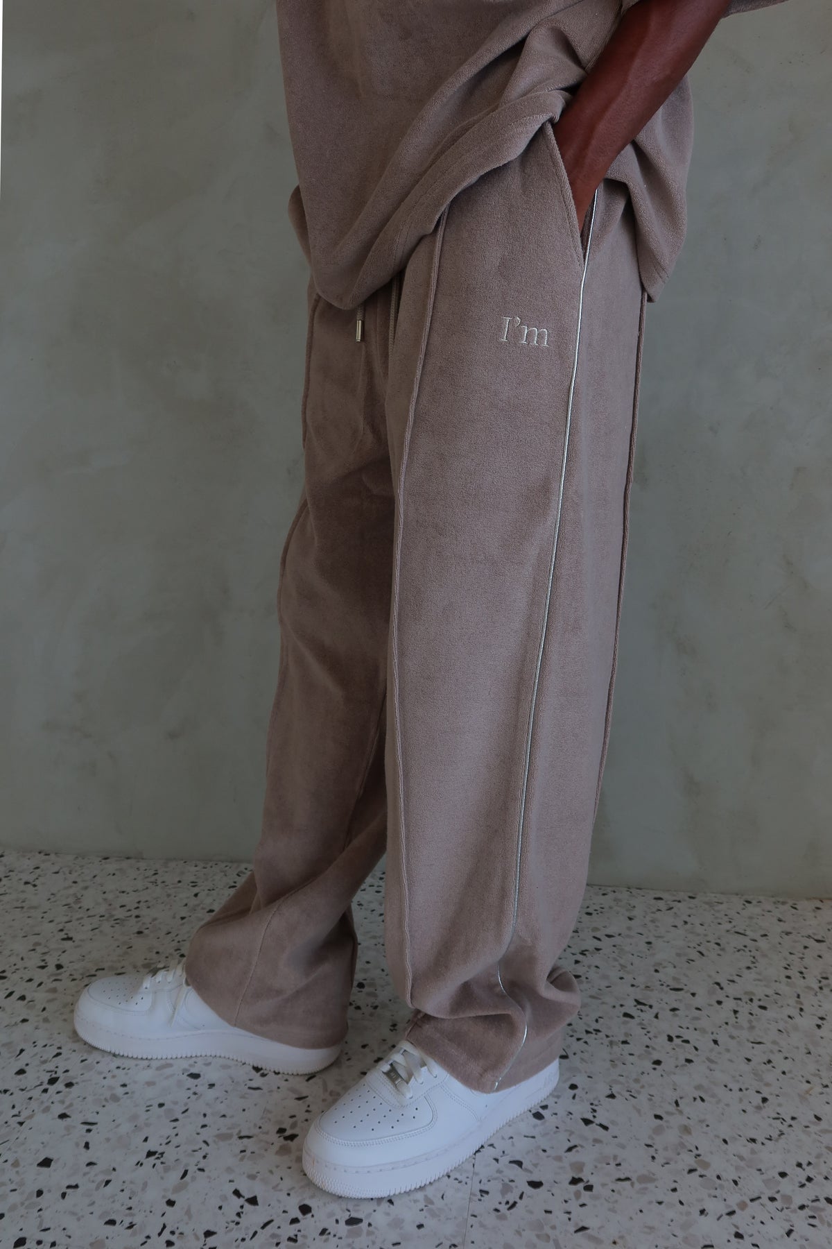 I'M LOGO PILE SIDE LINE PANTS