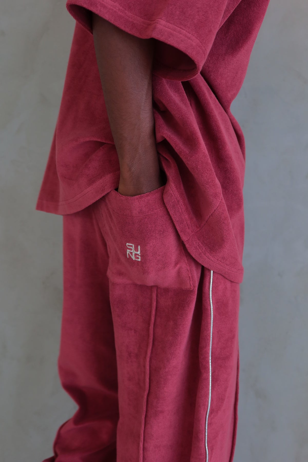 I'M LOGO PILE SIDE LINE PANTS