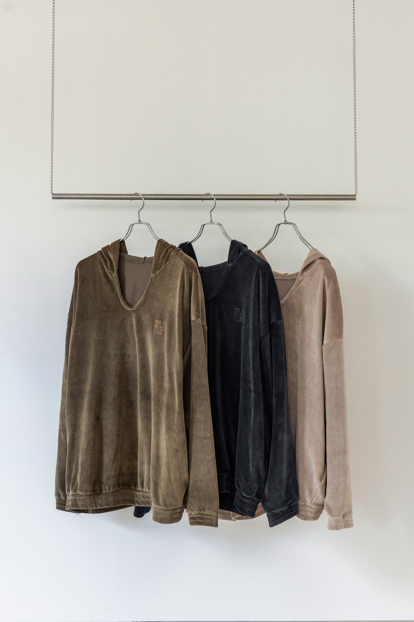 TERRY NOTCHED HOODIE