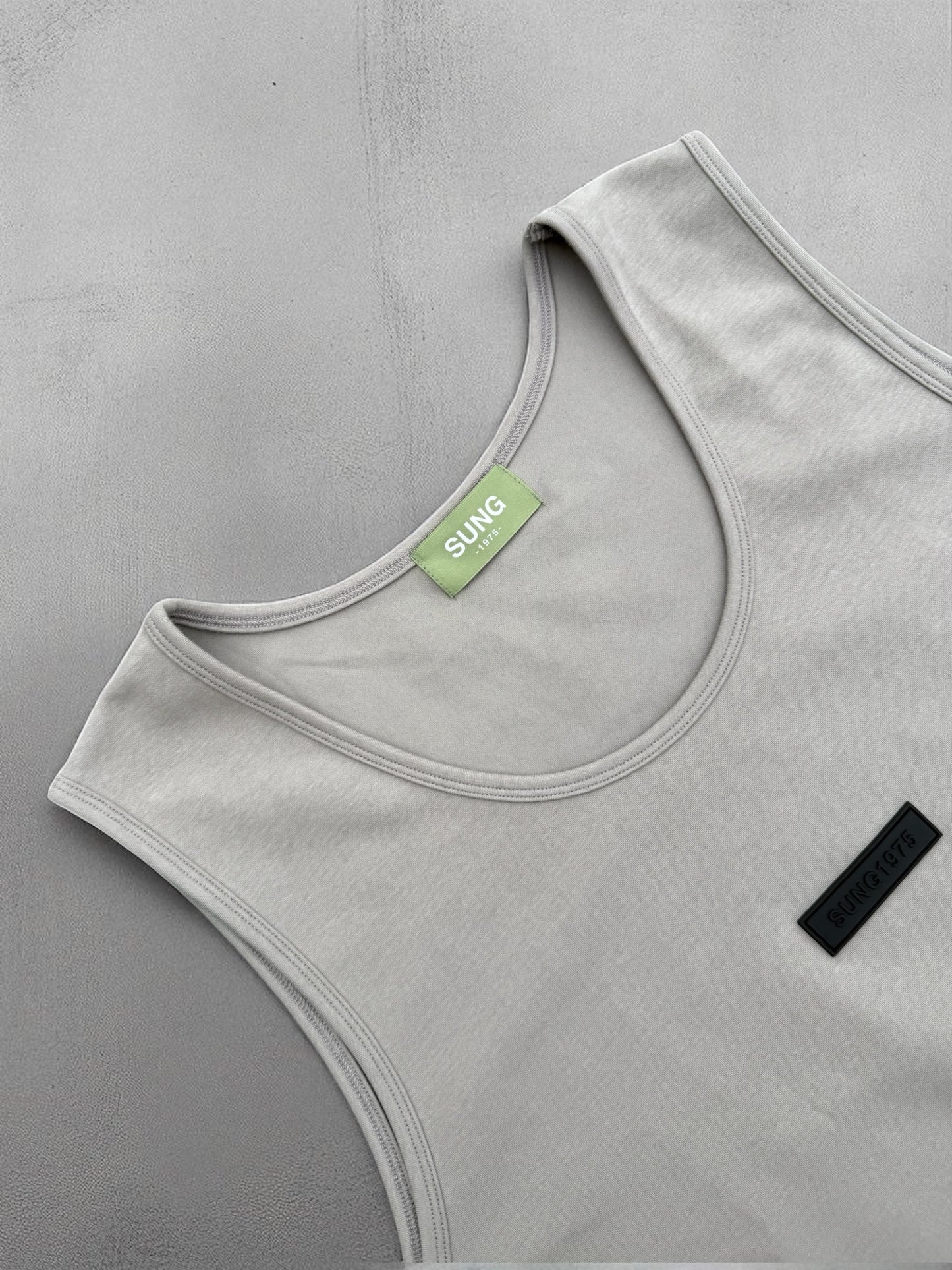 BACK SIGNATURE TANK