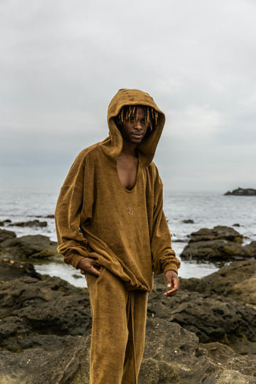 CENTER NOTCH PILE HOODIE – SUNG-1975-