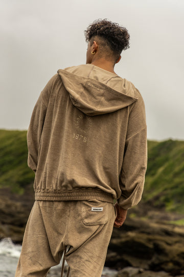 CENTER NOTCH PILE HOODIE – SUNG-1975-